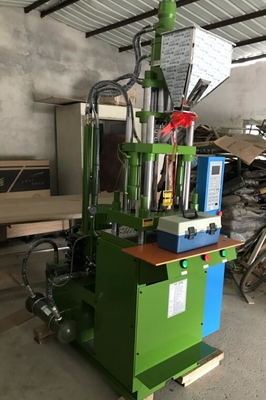 35T Vertical Injection Molding Machine 32 Mm Screw Diameter For Common Plugs